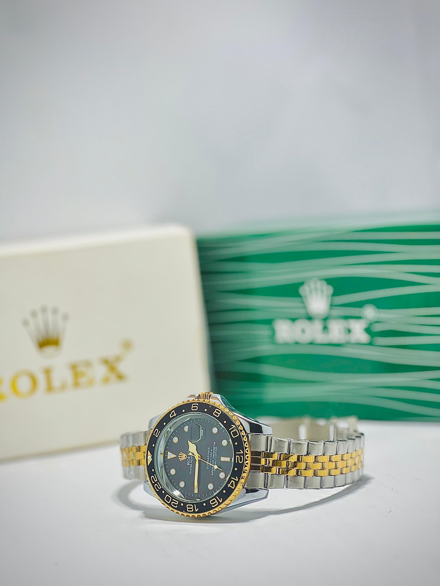 Rolex GMT-Master II – Two-Tone Black & Gold Jubilee Bracelet