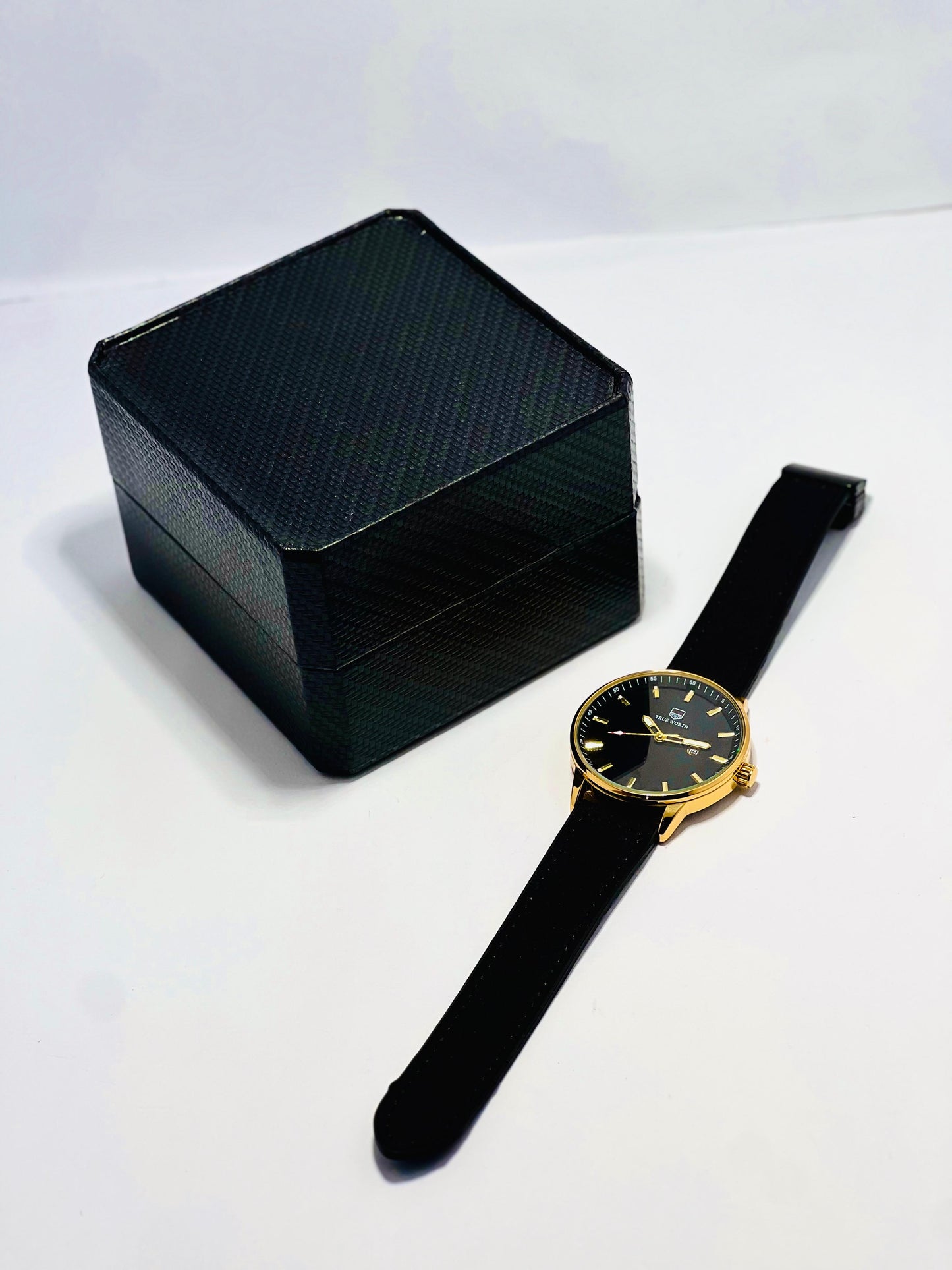 TimeWorth Classic Quartz Watch – Black Leather Strap