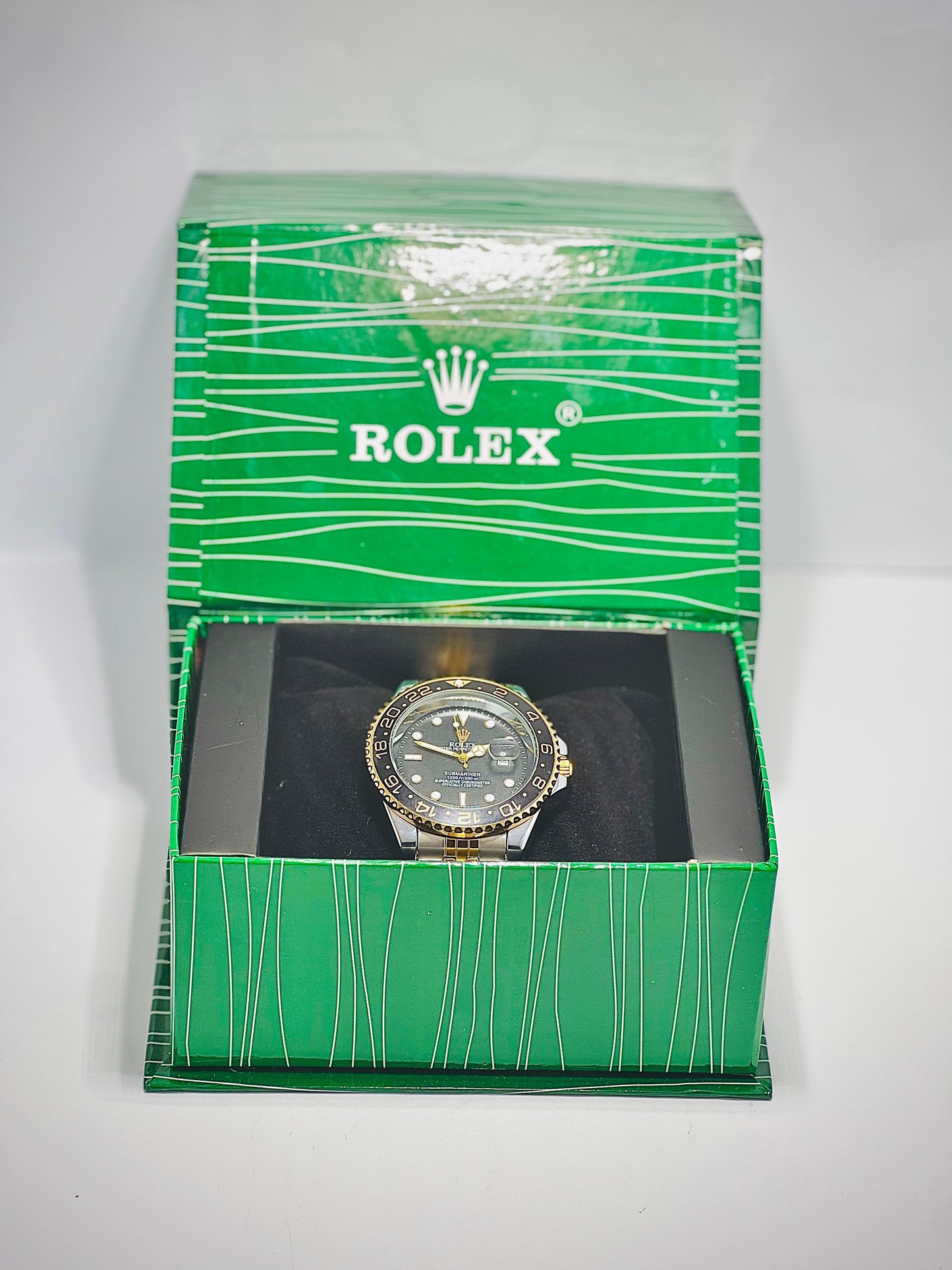 Rolex GMT-Master II – Two-Tone Black & Gold Jubilee Bracelet