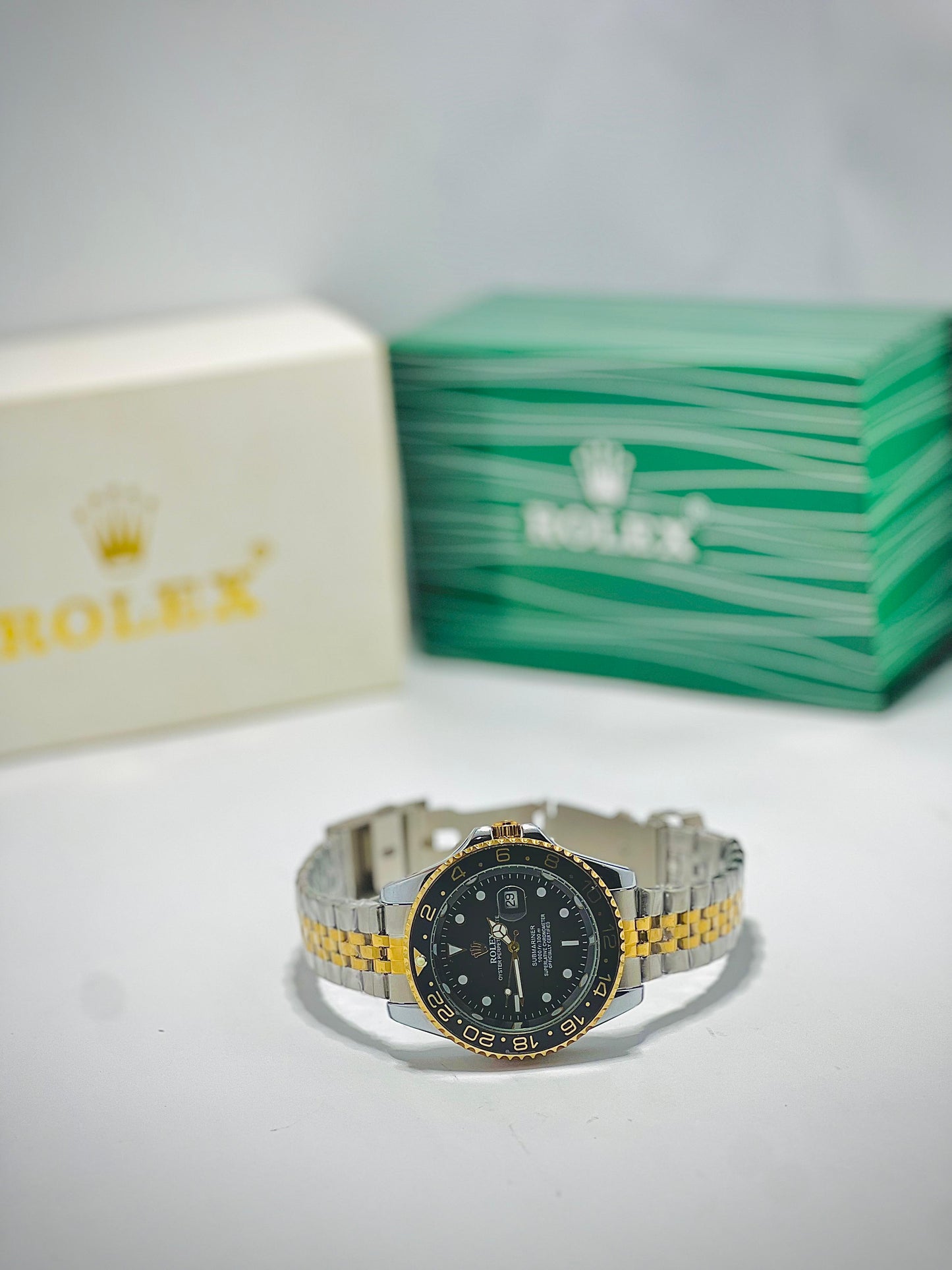 Rolex GMT-Master II – Two-Tone Black & Gold Jubilee Bracelet